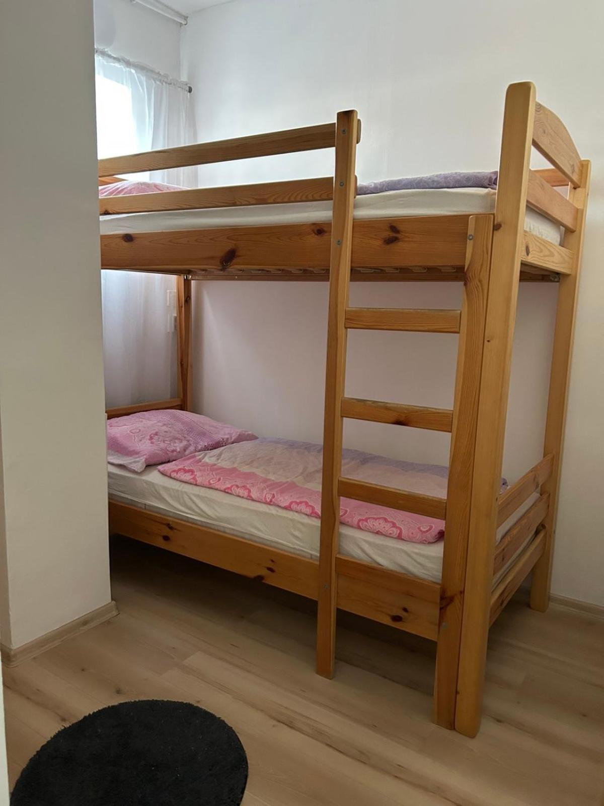 Jesolo Apartmanhaz Balatonkeresztúr Eksteriør billede